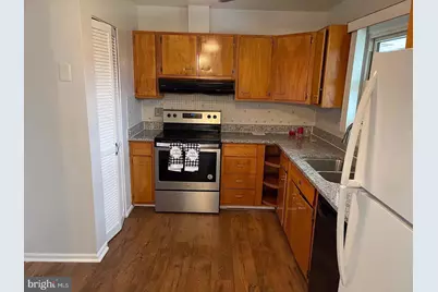 1100 N Sterling Boulevard, Sterling, VA 20164 - Photo 7