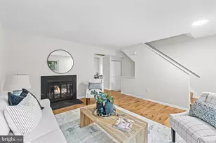 40 Sugarland Square Ct, Sterling, VA 20164 - Photo 11