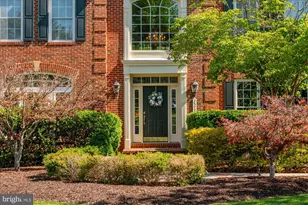 25777 Phar Lap Ct, Chantilly, VA 20152 - Photo 3