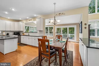 25765 Howerton Drive, Chantilly, VA 20152 - Photo 11