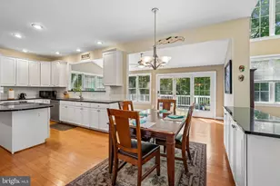 25765 Howerton Dr, Chantilly, VA 20152 - Photo 11