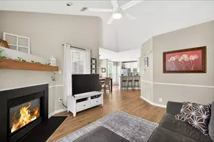 25280 Lake Shore Square, Chantilly, VA 20152 - Photo 9