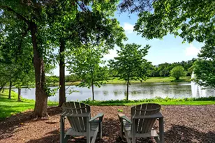 25280 Lake Shore Square, Chantilly, VA 20152 - Photo 25