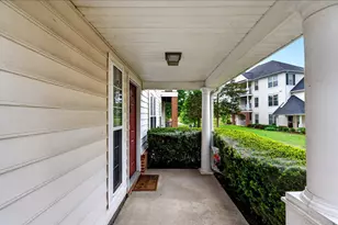 25280 Lake Shore Square, Chantilly, VA 20152 - Photo 5