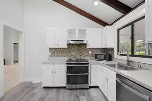 15630 Edgegrove Rd, Purcellville, VA 20132 - Photo 9