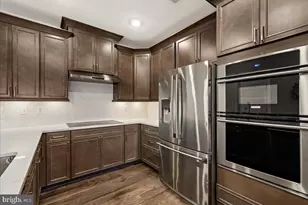 44784 Tiverton Sq, Ashburn, VA 20147 - Photo 7
