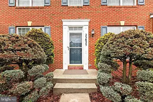 25825 Spring Farm Cir, Chantilly, VA 20152 - Photo 17