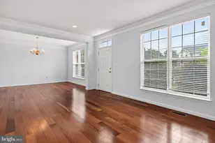 25825 Spring Farm Cir, Chantilly, VA 20152 - Photo 21
