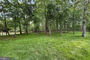 25825 Spring Farm Cir, Chantilly, VA 20152 - Photo 69