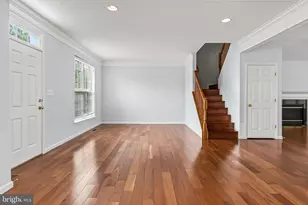 25825 Spring Farm Cir, Chantilly, VA 20152 - Photo 19
