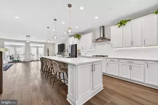 42706 Burbank Terrace, Sterling, VA 20166 - Photo 11