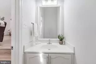 627 Warrenton Terrace NE, Leesburg, VA 20176 - Photo 7