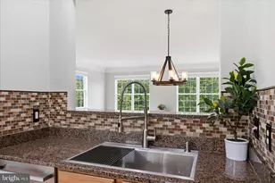 509 Edmonton Terrace NE, Leesburg, VA 20176 - Photo 9