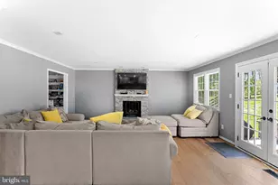 21247 Smokehouse Ct, Ashburn, VA 20147 - Photo 13