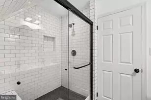 21247 Smokehouse Ct, Ashburn, VA 20147 - Photo 35