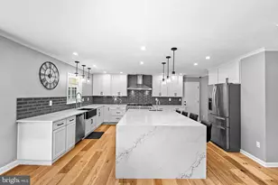 21247 Smokehouse Ct, Ashburn, VA 20147 - Photo 5