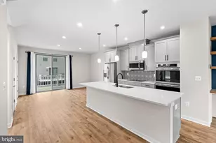 1145 Madeira Terrace SE, Leesburg, VA 20175 - Photo 11