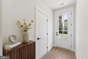 22906 Tawny Pine, Ashburn, VA 20148 - Photo 5