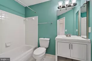 20923 Sandstone Square, Sterling, VA 20165 - Photo 37