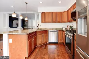 20923 Sandstone Square, Sterling, VA 20165 - Photo 17