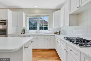 309 Ayrlee Ave NW, Leesburg, VA 20176 - Photo 5