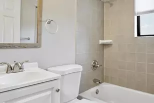 125-P Clubhouse Dr SW, Leesburg, VA 20175 - Photo 13