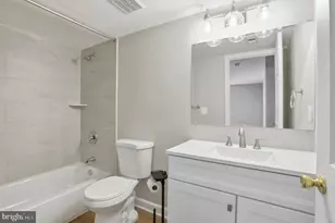 125-P Clubhouse Dr SW, Leesburg, VA 20175 - Photo 11