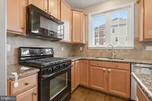 42770 Hay Rd, Ashburn, VA 20147 - Photo 19