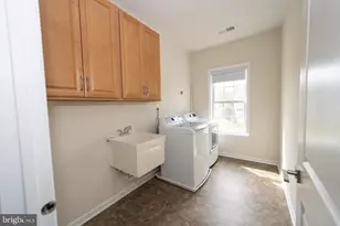 24446 Carolina Rose Cir, Aldie, VA 20105 - Photo 13