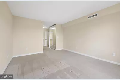 19385 Cypress Ridge Terrace #317, Leesburg, VA 20176 - Photo 29