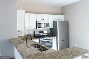 21933 Halburton Terrace, Broadlands, VA 20148 - Photo 7