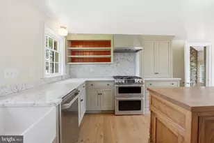 20048 Shelburne Glebe Rd, Purcellville, VA 20132 - Photo 13