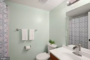 142 N Cottage Rd, Sterling, VA 20164 - Photo 23