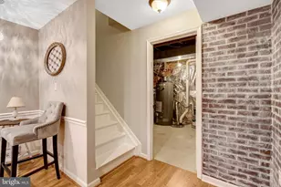 25484 Heathfield Cir, Chantilly, VA 20152 - Photo 41