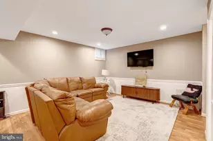 25484 Heathfield Cir, Chantilly, VA 20152 - Photo 47