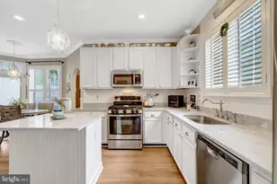 25484 Heathfield Cir, Chantilly, VA 20152 - Photo 15