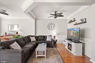 21078 Roaming Shores Terrace, Ashburn, VA 20147 - Photo 5