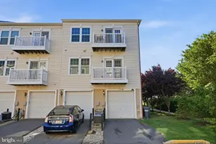 24686 Footed Ridge Terrace, Sterling, VA 20166 - Photo 33