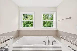 24823 Barrington Grove Ct, Aldie, VA 20105 - Photo 57