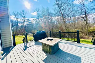 24823 Barrington Grove Ct, Aldie, VA 20105 - Photo 5