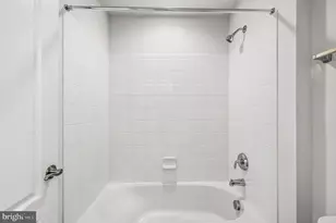 24823 Barrington Grove Ct, Aldie, VA 20105 - Photo 45
