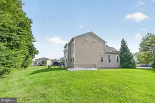 24823 Barrington Grove Ct, Aldie, VA 20105 - Photo 11