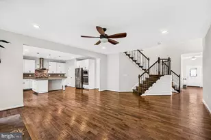 24823 Barrington Grove Ct, Aldie, VA 20105 - Photo 29