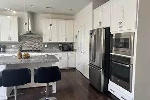 24823 Barrington Grove Ct, Aldie, VA 20105 - Photo 7