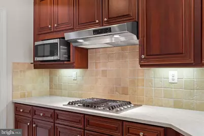 19586 Saratoga Springs Place, Ashburn, VA 20147 - Photo 17