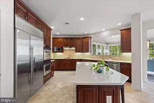 19586 Saratoga Springs Pl, Ashburn, VA 20147 - Photo 17