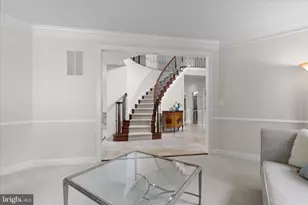 19586 Saratoga Springs Pl, Ashburn, VA 20147 - Photo 11