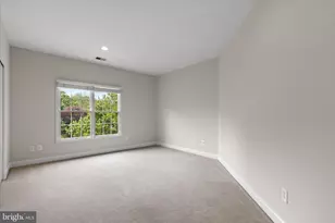 19586 Saratoga Springs Pl, Ashburn, VA 20147 - Photo 47