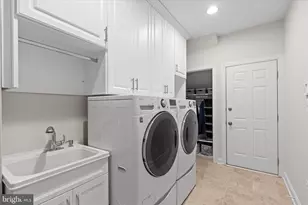 19586 Saratoga Springs Pl, Ashburn, VA 20147 - Photo 29