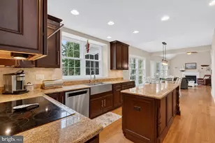 105 Allman Way SW, Leesburg, VA 20175 - Photo 3